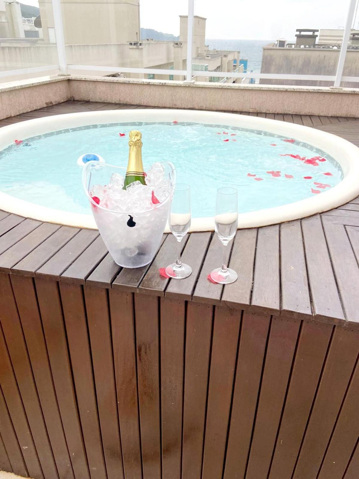 Suite, Piscina Compartilhada, Nao E O Apartamento Inteiro Somente Suite Бомбіняс Екстер'єр фото